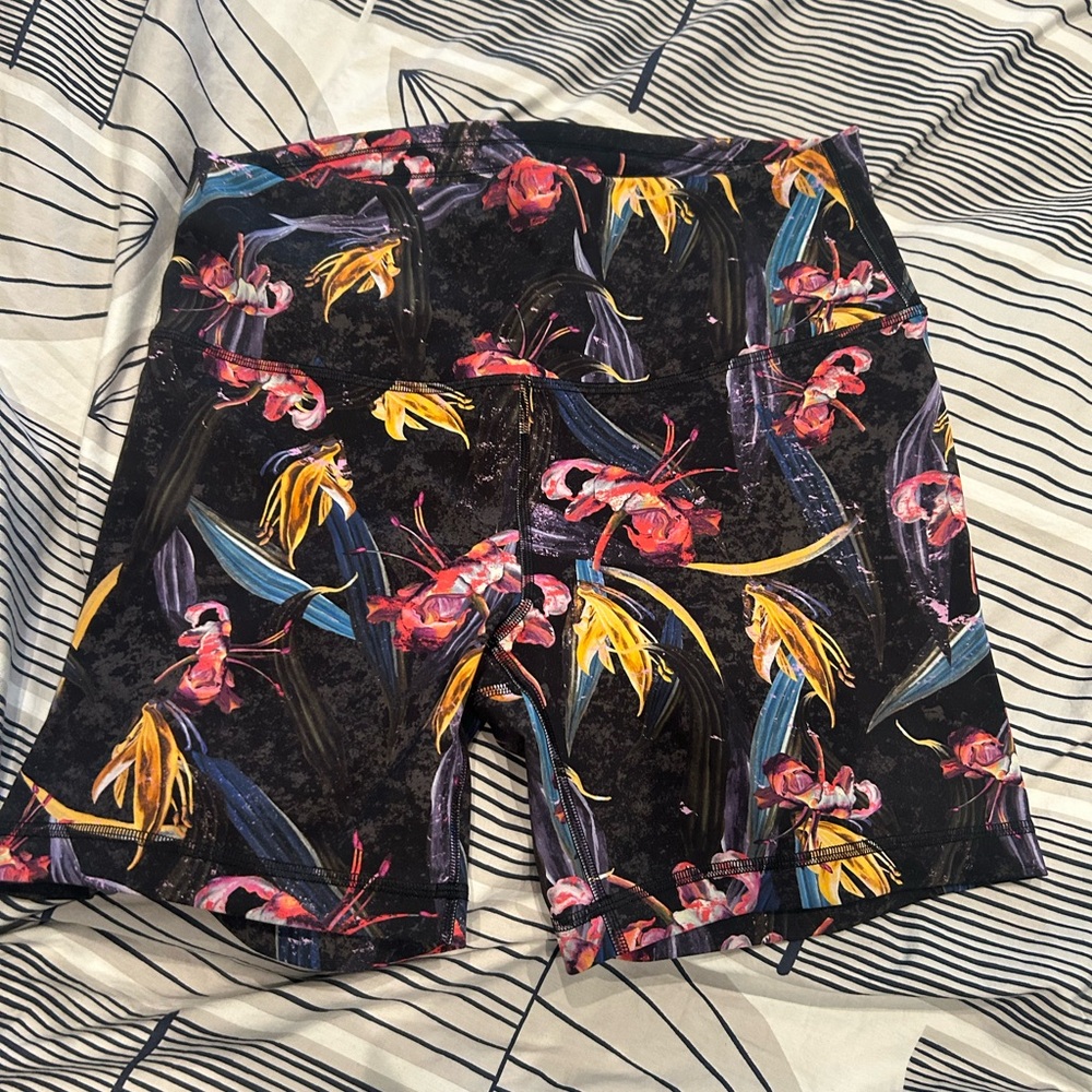 Lululemon Athletica Align Black Floral Yoga Shorts